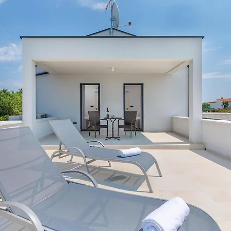 Anni Holiday home Porec