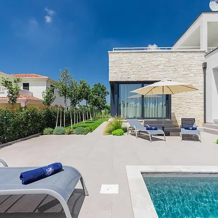 Anni Holiday home