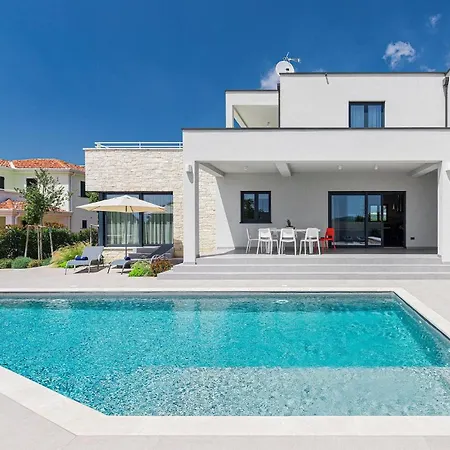 Anni Holiday home